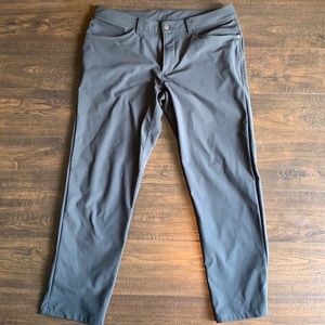 lululemon gray ABC pant classic, size 34/30